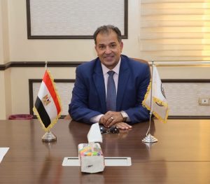 رئيس جامعة قنا، الدكتور أحمد عكاوي