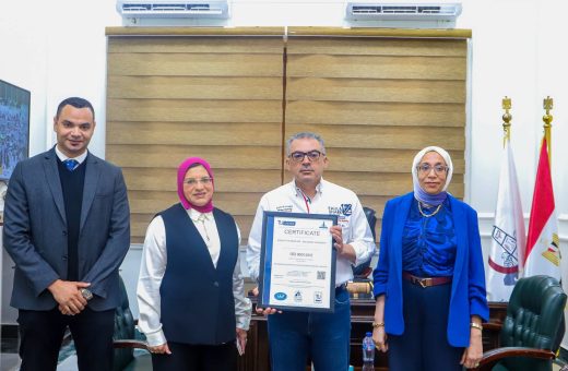 IMG 20260822 WA0021 جامعة عين شمس رئيس جامعة عين شمس: شهادات الأيزو لكلية الطب خطوة جديدة لدعم التميز المؤسسي والتطوير المستمر موقع في الجامعة