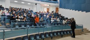 IMG 20260823 WA0024 الجامعة الألمانية بالقاهرة الجامعة الألمانية بالقاهرة تستعرض قصص نجاح خريجي الصيدلة وتفتح آفاقًا جديدة أمام الطلاب لسوق العمل موقع في الجامعة