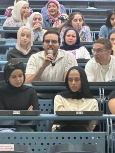 IMG 20260823 WA0026 الجامعة الألمانية بالقاهرة الجامعة الألمانية بالقاهرة تستعرض قصص نجاح خريجي الصيدلة وتفتح آفاقًا جديدة أمام الطلاب لسوق العمل موقع في الجامعة