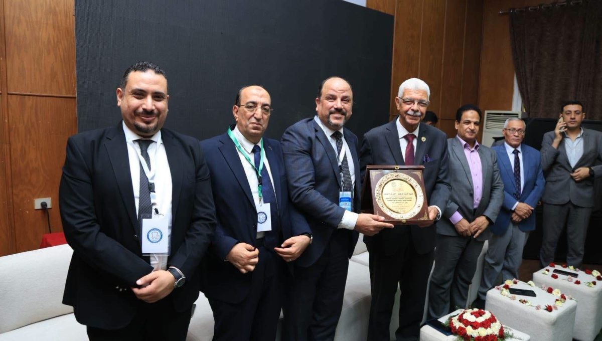 IMG 0211 جامعة المنوفية جامعة المنوفية تحتفي بأول دفعة طب أسنان.. وتكشف خطتها لتطوير التعليم والخدمات الطبية موقع في الجامعة