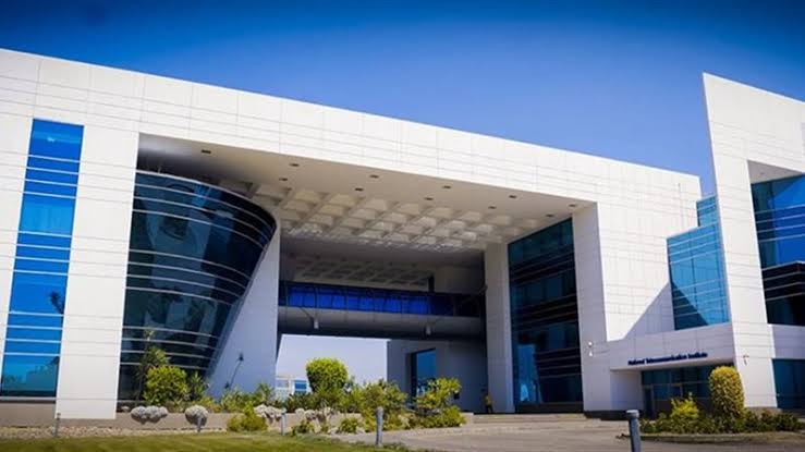 IMG 0374 المعهد القومي للاتصالات فتح باب التسجيل في الدبلومات المتخصصة بالمعهد القومي للاتصالات.. الموعد والرابط موقع في الجامعة
