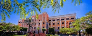 بمصروفات تصل لـ67.5 ألف جنيه وحد أدنى 77%.. تعرف على مصروفات طب أسنان الأهرام الكندية 2 IMG 1444 300x117 1 مصروفات طب أسنان الأهرام الكندية بمصروفات تصل لـ67.5 ألف جنيه وحد أدنى 77%.. تعرف على مصروفات طب أسنان الأهرام الكندية موقع في الجامعة