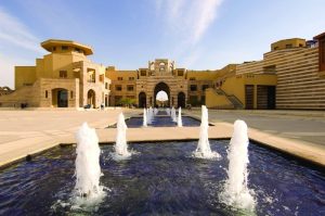 IMG 8055 منح الجامعة الأمريكية بالقاهرة 2026 منح الجامعة الأمريكية بالقاهرة 2026.. اعرف الفئات المستحقة والتخصصات وشروط القبول موقع في الجامعة