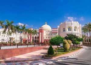 IMG 8059 منح الجامعة البريطانية 2026 منح الجامعة البريطانية 2026.. خصومات تصل لـ80% وفرص مجانية لأوائل الثانوية موقع في الجامعة