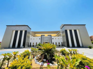 IMG 8142 منح ومصروفات جامعة الأقصر الأهلية خصم 50% ومنحة كاملة.. تفاصيل منح ومصروفات جامعة الأقصر الأهلية 2026/2027 موقع في الجامعة