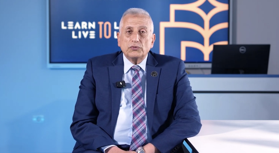 IMG 8305 1 عميد كلية العلاج الطبيعي بجامعة باديا عميد كلية العلاج الطبيعي بجامعة باديا: نجهز الطالب بالتدريب على أحدث الأجهزة ليكون مستعدًا لسوق العمل من أول يوم موقع في الجامعة