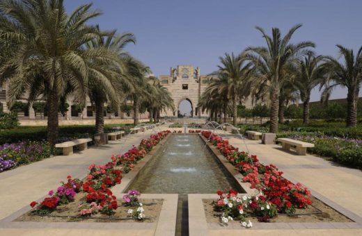 IMG 8974 مصروفات كليات تكنولوجيا العلوم الصحية بالجامعات الخاص لطلاب الثانوية العامة.. شروط ومزايا منحة الجامعة الأمريكية لطلاب المدارس الحكومية 2026 موقع في الجامعة