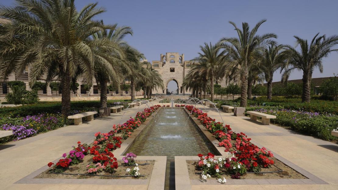 IMG 8974 منحة الجامعة الأمريكية لطلاب الثانوية العامة.. شروط ومزايا منحة الجامعة الأمريكية لطلاب المدارس الحكومية 2026 موقع في الجامعة