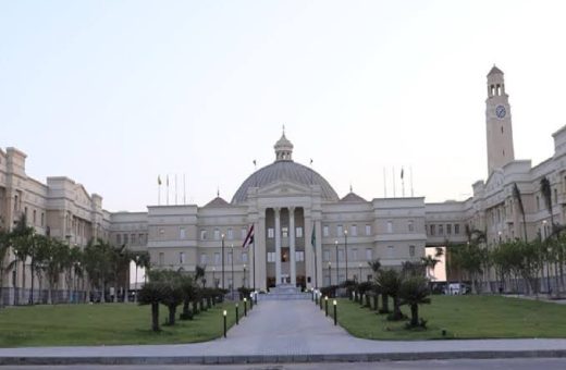 IMG 9252 كليات الجامعة الأهلية الفرنسية منح جامعة القاهرة الأهلية 2026.. 5 فئات يمكنها الحصول على منحة دراسية موقع في الجامعة
