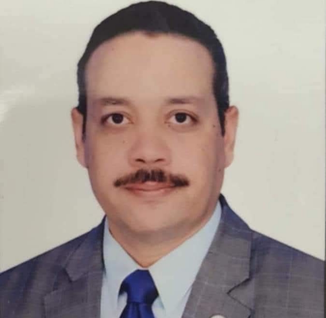 الدكتور محمد عبدالعزيز مهلل قائماً بأعمال رئيس جامعة أسوان 