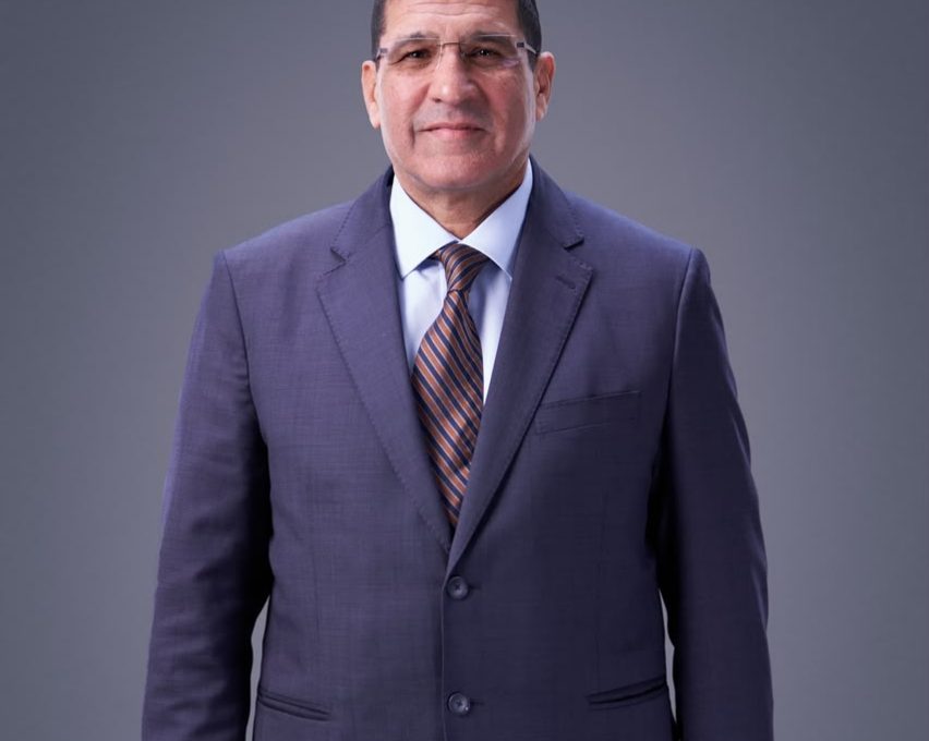 جامعة الجلالة تهنئ الدكتور إيهاب حسانين 