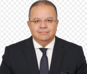 IMG ٢٠٢٦٠٨١٣ ٢١٤٤٤٧ ياسين الشاذلي عميد حقوق عين شمس يهنئ خالد سري صيام ياسين الشاذلي عميد حقوق عين شمس يهنئ خالد سري صيام باختياره عضوًا بمجلس إدارة جهاز مستقبل مصر موقع في الجامعة