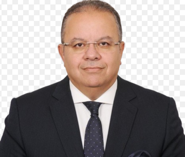 IMG ٢٠٢٦٠٨١٣ ٢١٤٤٤٧ ياسين الشاذلي عميد حقوق عين شمس يهنئ خالد سري صيام ياسين الشاذلي عميد حقوق عين شمس يهنئ خالد سري صيام باختياره عضوًا بمجلس إدارة جهاز مستقبل مصر موقع في الجامعة