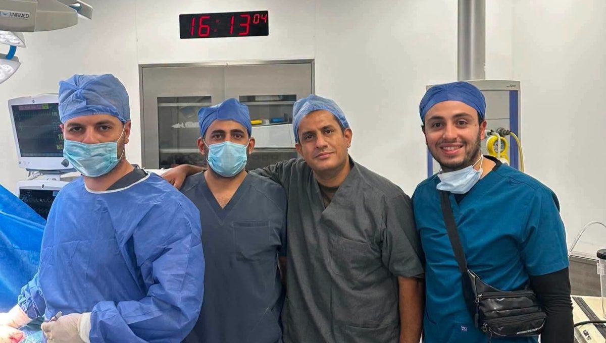 IMG ٢٠٢٦٠٨٢٨ ١٦٣٦٥١ أطباء جامعة بنها ينهون معاناة طفلة من تشوه معقد بفتحتين صغيرتين.. أطباء جامعة بنها ينهون معاناة طفلة من تشوه معقد بالقفص الصدري موقع في الجامعة