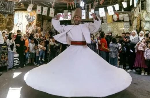 هل الاحتفال بالمولد النبوي بدعة