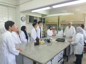 d806dd7d 52e6 47c3 9e69 64635a502161 طلاب علوم التغذية بجامعة العاصمة من الدراسة إلى المعمل.. تدريب طلاب علوم التغذية بجامعة العاصمة على أحدث أساليب تحليل الأغذية موقع في الجامعة