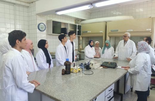 d806dd7d 52e6 47c3 9e69 64635a502161 طلاب علوم التغذية بجامعة العاصمة من الدراسة إلى المعمل.. تدريب طلاب علوم التغذية بجامعة العاصمة على أحدث أساليب تحليل الأغذية موقع في الجامعة