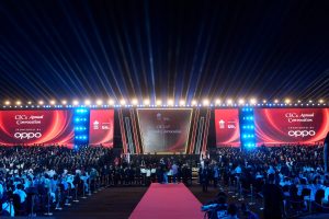 CIC تحتفل بالدفعة الـ19 وتكرم رانيا المشاط