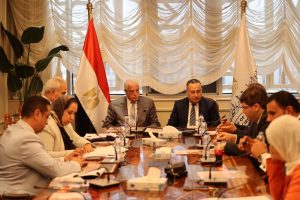 وزير التعليم العالي يبحث الاستعدادات النهائية لمؤتمر «الهوية الوطنية» 2 مؤتمر «الهوية الوطنية»