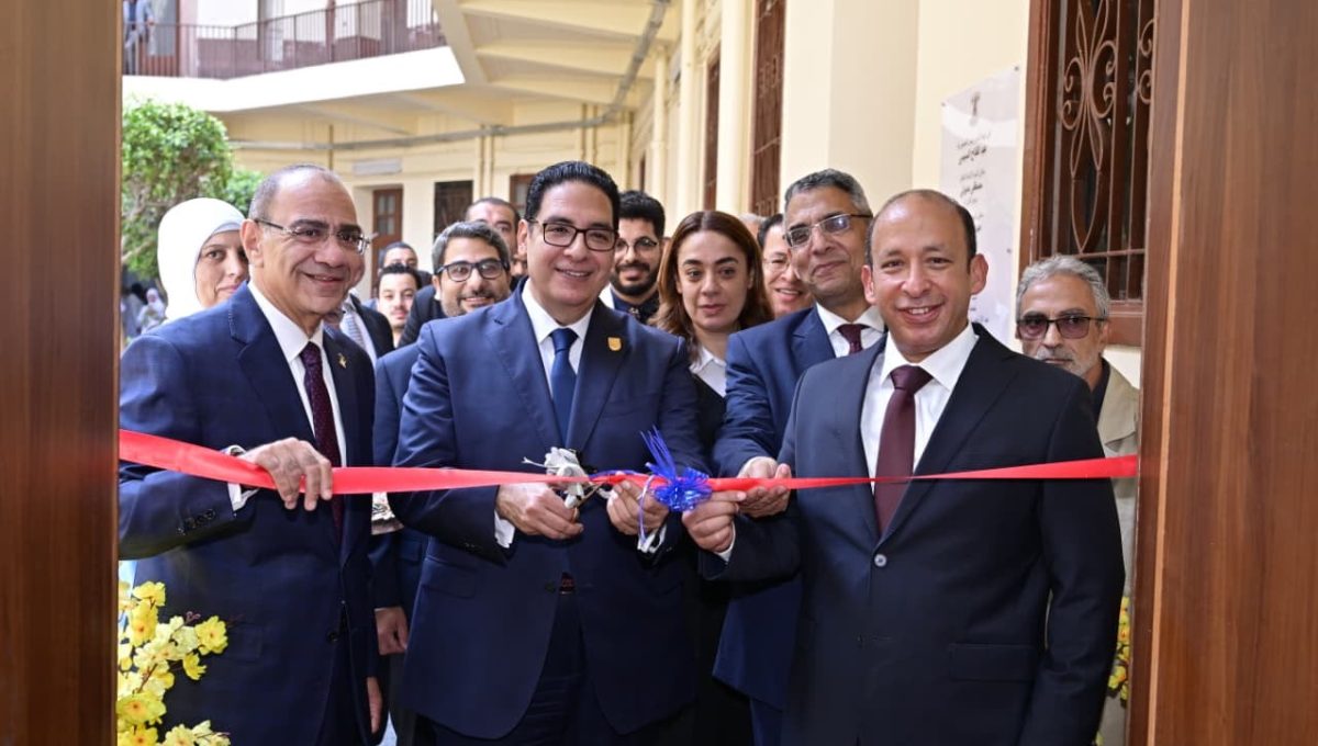 153257a8 a38c 4cd2 aba8 06a54a009e9c جامعة القاهرة تفتتح وحدتي رعاية مركزة بتكلفة 13 مليون جنيه.. جامعة القاهرة تفتتح وحدتي رعاية مركزة جديدتين بقصر العيني موقع في الجامعة