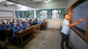 بدء صرف 10 آلاف جنيه للمعلمين من صندوق الزمالة