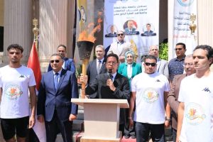 1788717131466 محافظ القليوبية ورئيس جامعة بنها يستقبلان شعلة أسبوع محافظ القليوبية ورئيس جامعة بنها يستقبلان شعلة أسبوع شباب الجامعات الـ14 موقع في الجامعة