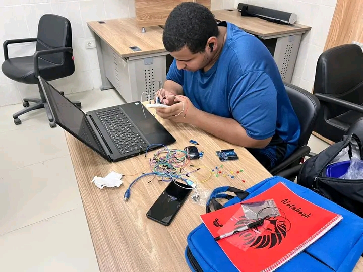 1788776899474 تدريب طلاب جامعة بني سويف التكنولوجية على برمجة لتأهيلهم لسوق العمل.. تدريب طلاب جامعة بني سويف التكنولوجية على برمجة وتطبيقات الأردوينو موقع في الجامعة