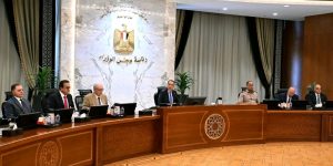 الحكومة: تعيين 43 ألف معلم دفعة واحدة خلال الفترة المقبلة 3 الحكومة: تعيين 43 ألف معلم دفعة واحدة خلال الفترة المقبلة