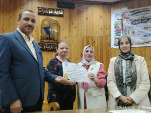 تعليم القاهرة يناقش خطة رياض الأطفال وآليات استيعاب الأطفال الجدد