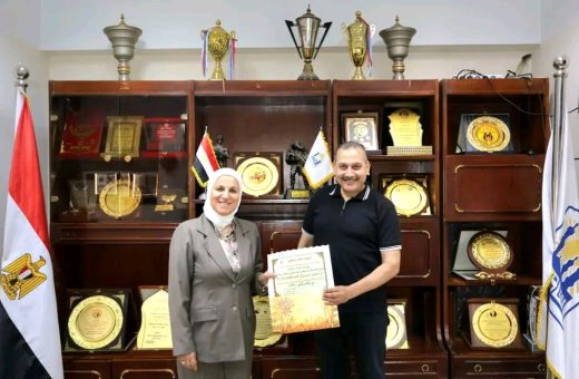 مدير تعليم القاهرة: الإخلاص والدقة في العمل ينعكسان على جودة الخدمات التعليمية