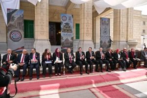 1789835687977 جامعة القاهرة تستقبل العام الدراسي الجديد جامعة القاهرة تستقبل العام الدراسي الجديد بأجواء احتفالية.. طابور للكليات وعروض فنية ومواهب طلابية موقع في الجامعة