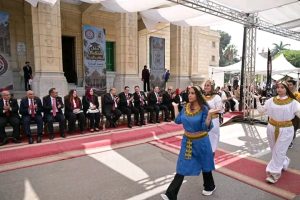 1789835694104 جامعة القاهرة تستقبل العام الدراسي الجديد جامعة القاهرة تستقبل العام الدراسي الجديد بأجواء احتفالية.. طابور للكليات وعروض فنية ومواهب طلابية موقع في الجامعة