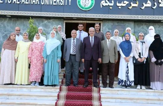 رئيس جامعة الأزهر يعفي أوائل الثانوية الأزهرية من مصروفات