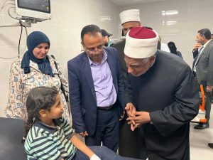 بتوجيهات شيخ الأزهر.. رئيس قطاع المعاهد يطمئن على تلاميذ نور الإسلام بعد الحادث