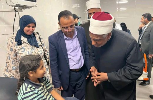 بتوجيهات شيخ الأزهر.. رئيس قطاع المعاهد يطمئن على تلاميذ نور الإسلام بعد الحادث
