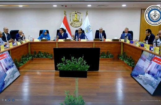 رئيس جامعة شرق بورسعيد الأهلية: نقدم حلولًا علمية وتطبيقية تسهم في دعم التنمية