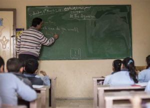 الحكومة تستعد لتعيين 43 ألف معلم دفعة واحدة