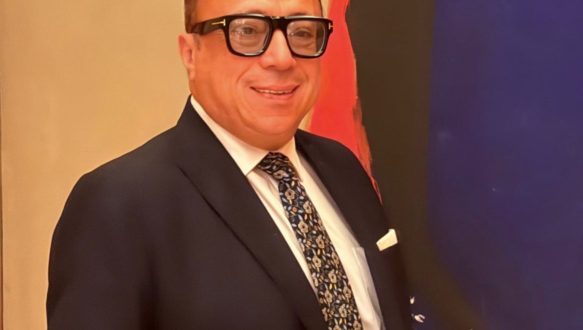 تجديد تكليف الدكتور أشرف رضا