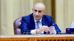 وزير التعليم يطالب مديري الإدارات بمتابعة المدارس ميدانيًا