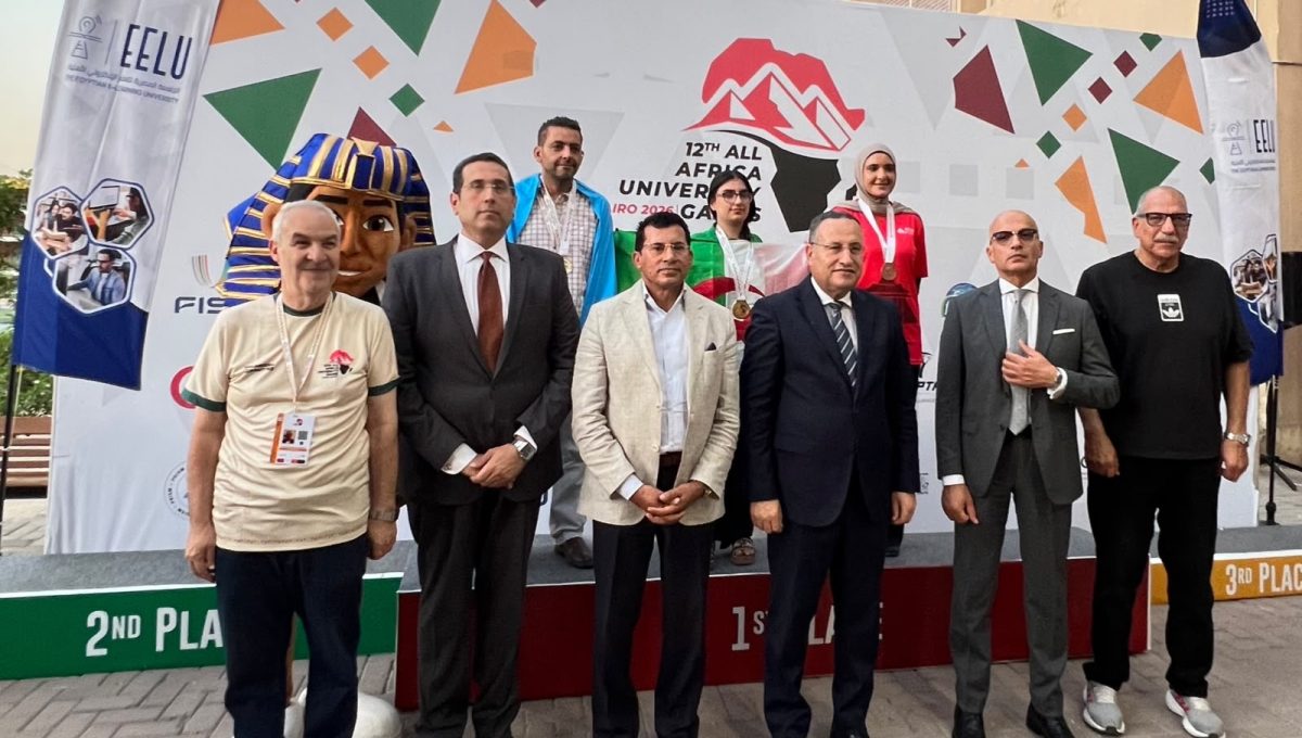 20ed65a5 e40e 45e6 b20a 565f1a661330 غرفة عمليات «القاهرة 2026» وزير التعليم العالي ورئيس الاتحاد الإفريقي يتفقدان غرفة عمليات «القاهرة 2026» ومقار إقامة الوفود موقع في الجامعة