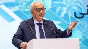 وزير التعليم السابق يحذر من ضغوط الدراسة على الأطفال