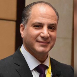 رئيس معهد أبحاث أمراض العيون