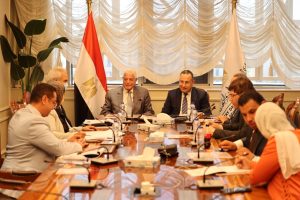 وزير التعليم العالي يبحث الاستعدادات النهائية لمؤتمر «الهوية الوطنية» 3 3cdd1ebc eb9a 4551 b1d2 7beeb19c2beb مؤتمر «الهوية الوطنية» وزير التعليم العالي يبحث الاستعدادات النهائية لمؤتمر «الهوية الوطنية» موقع في الجامعة