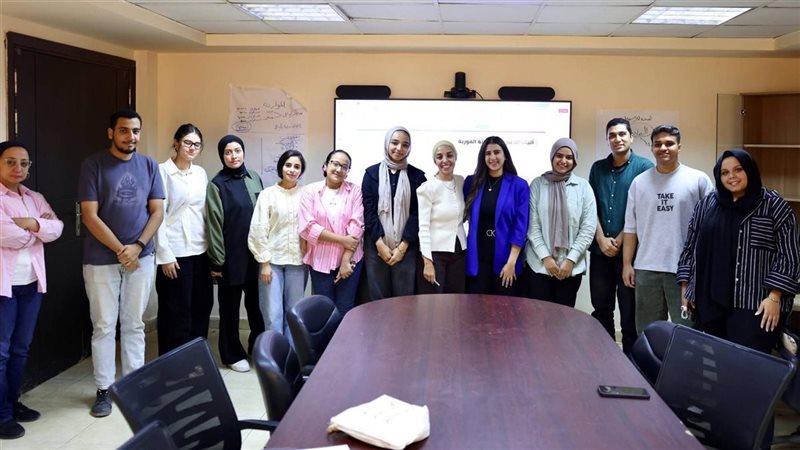 521 طلاب التدريب الصيفي يطرحون رؤاهم لتحديات المرأة من داخل «القومي للمرأة».. طلاب التدريب الصيفي يطرحون رؤاهم لتحديات المرأة وحلولها موقع في الجامعة