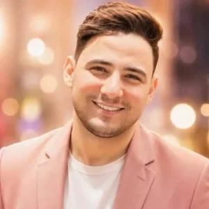 9876 3 768x768 1 أحمد حمادة يكشف كواليس رحلته مع الغناء من طابور المدرسة إلى مترو الأنفاق.. أحمد حمادة يكشف كواليس رحلته مع الغناء موقع في الجامعة