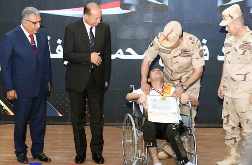 FB IMG 1788276356455 رابط سريع محافظ الدقهلية ورئيس جامعة المنصورة يشهدان تكريم «أبطال الحياة» من ذوي الهمم  موقع في الجامعة