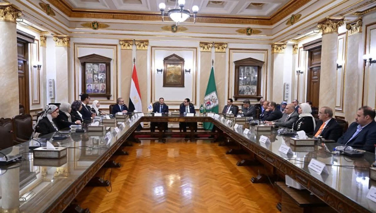 FB IMG 1788505105439 جامعة القاهرة جامعة القاهرة والتأمين الصحي الشامل يوقعان بروتوكولًا لإتاحة خدمات «أبو الريش الياباني» للمنتفعين موقع في الجامعة
