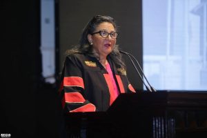 FB IMG 1788622651562 كلية الصيدلة تحتفل بتخرج دفعة 2025 بحضور قيادات جامعة عين شمس.. كلية الصيدلة تحتفل بتخرج دفعة 2025 من برنامج الصيدلة الإكلينيكية موقع في الجامعة