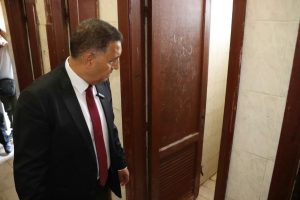 FB IMG 1788796047813 محافظ القليوبية يستبعد مدير مدرسة برقطا الإعدادية قابله بالجلابية.. محافظ القليوبية يستبعد مدير مدرسة برقطا الإعدادية في جولة مفاجئة موقع في الجامعة